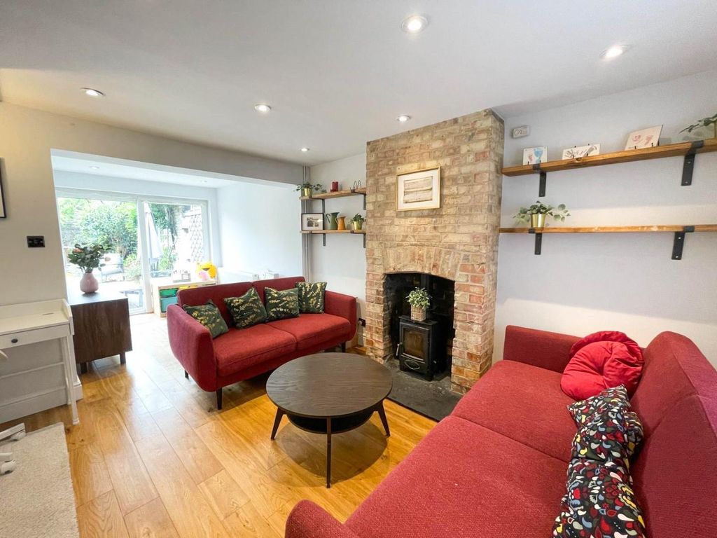 Property photo 2 of 18 568B1Fc5-529E-493c-8B94-67ee3d3d4Bab.Jpg