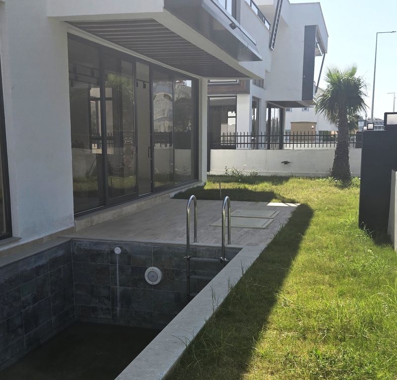 Property photo 1 of 13 Modern Villa For Sale In Belek, Antalya - Private Garden And Pool