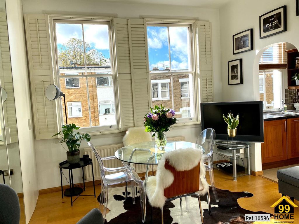 Property photo 3 of 25 Photo 2