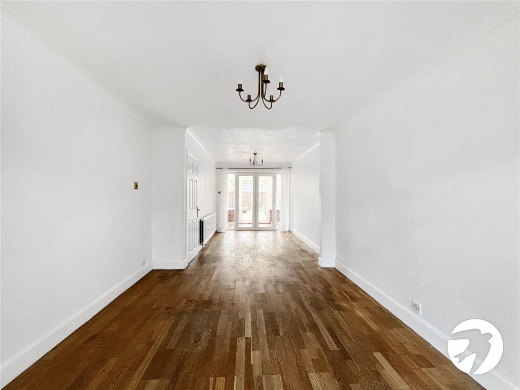 Property photo 1 of 14 Picture No. 09