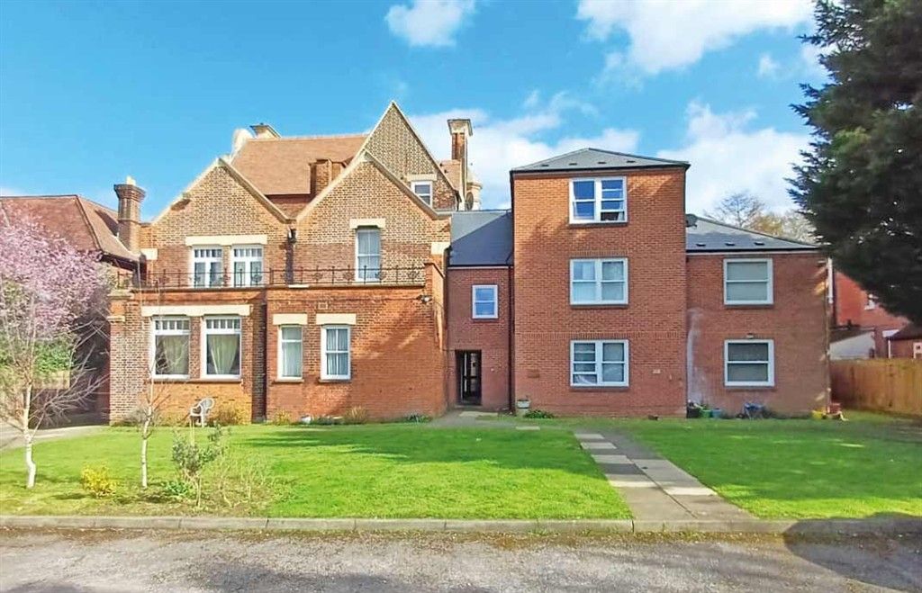 Property photo 2 of 6