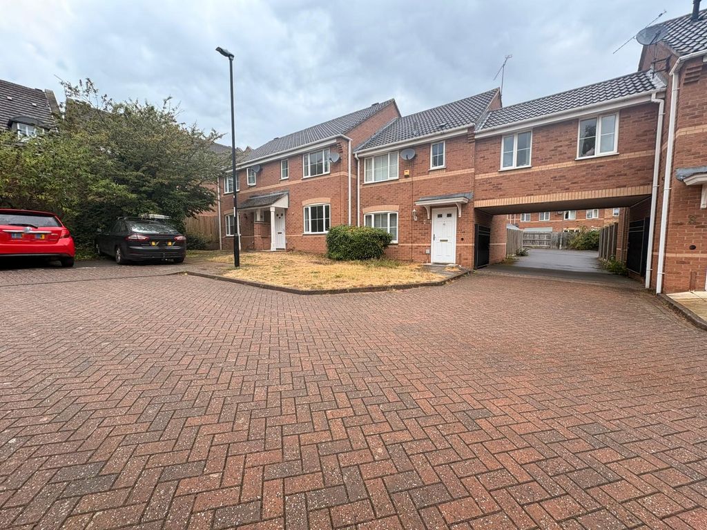 Property photo 2 of 14 Front 2