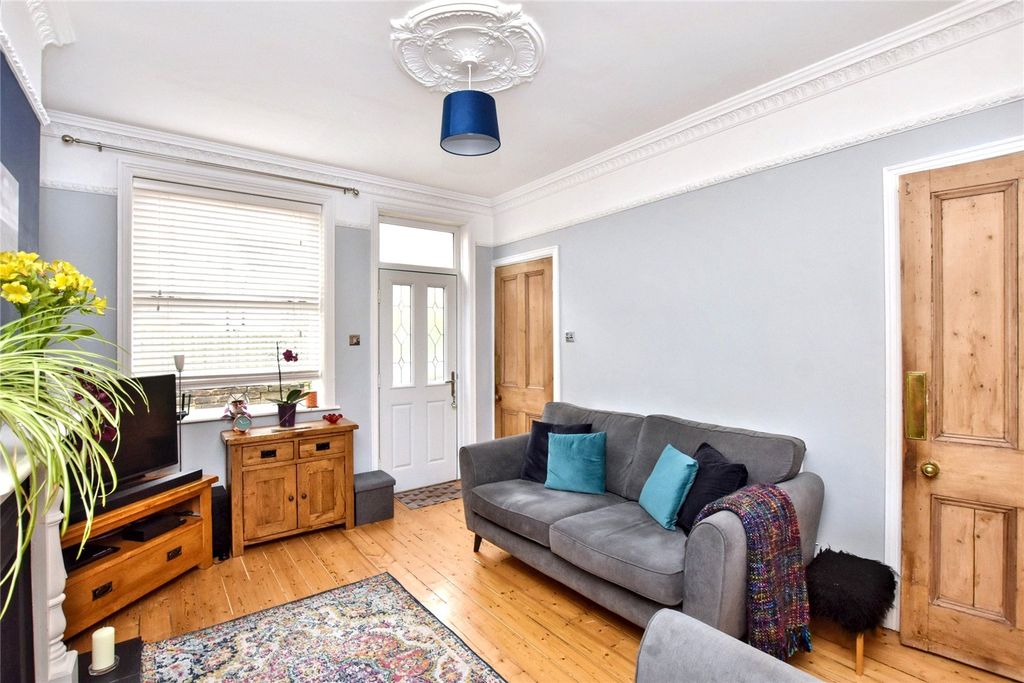 Property photo 3 of 31 Picture No. 22