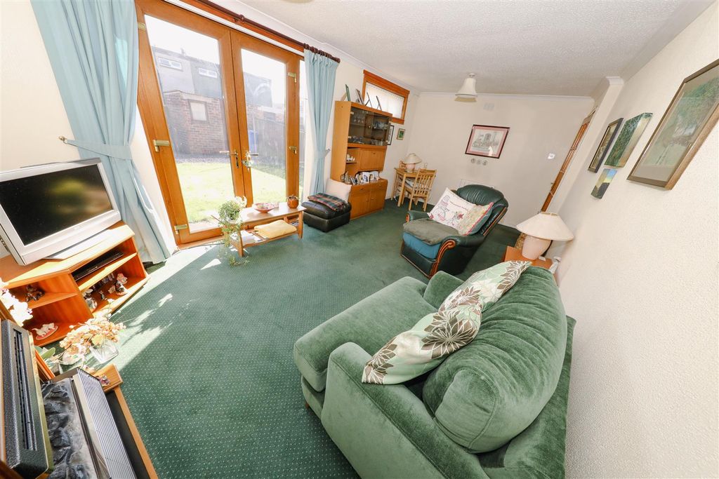 Property photo 2 of 14 B