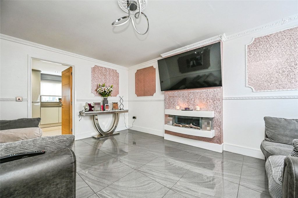 Property photo 3 of 14 Picture No. 20