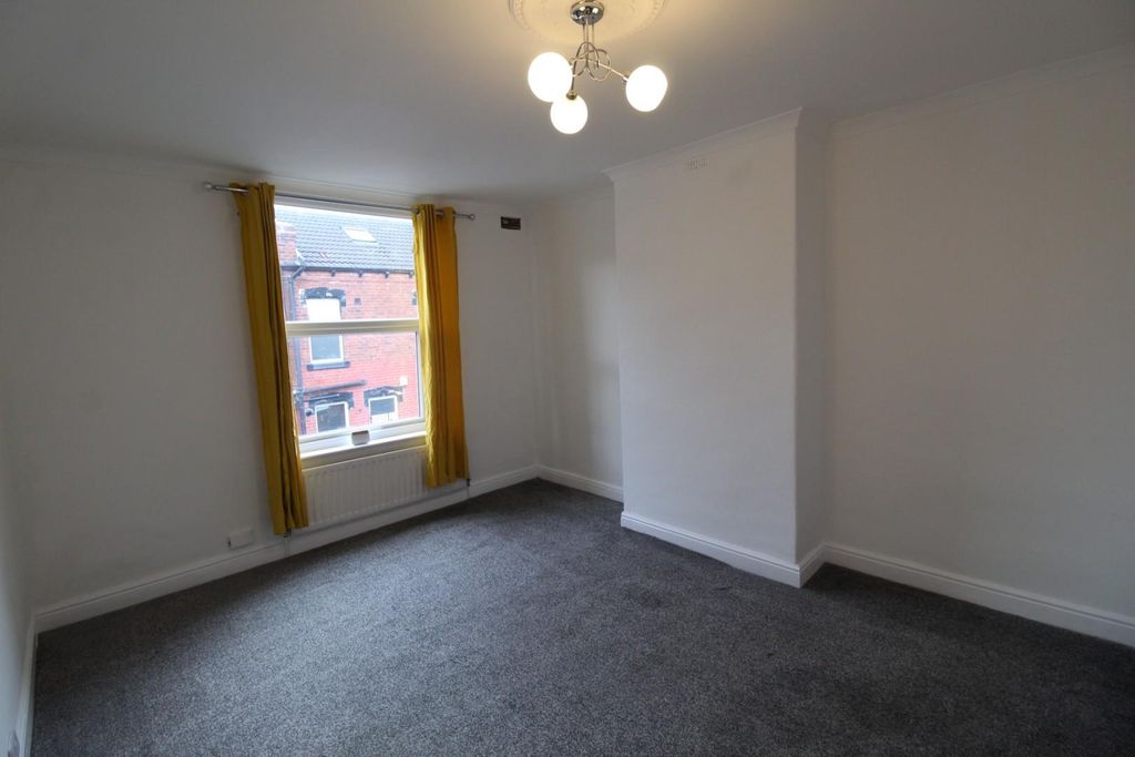 Property photo 3 of 9 Img_0007.Jpg