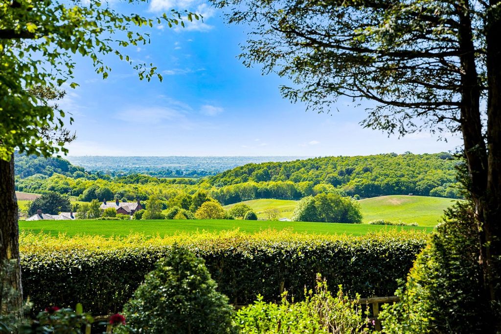 Additional image 4 of 6 bed detached house for saleNew Pale Road, Crossley Park WA6