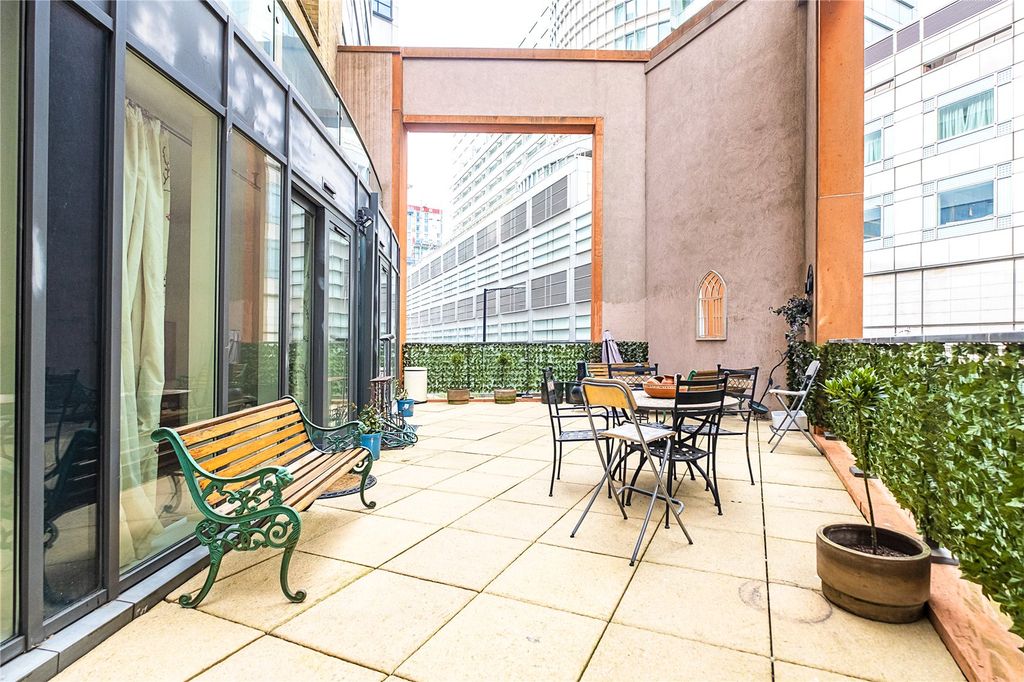 Property photo 3 of 21 Picture No. 13