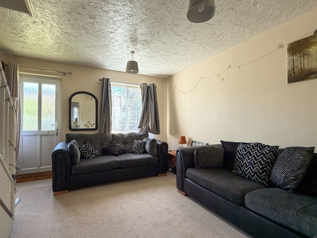 Property photo 2 of 9 5257794