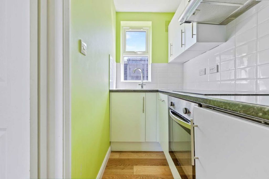 Property photo 3 of 5