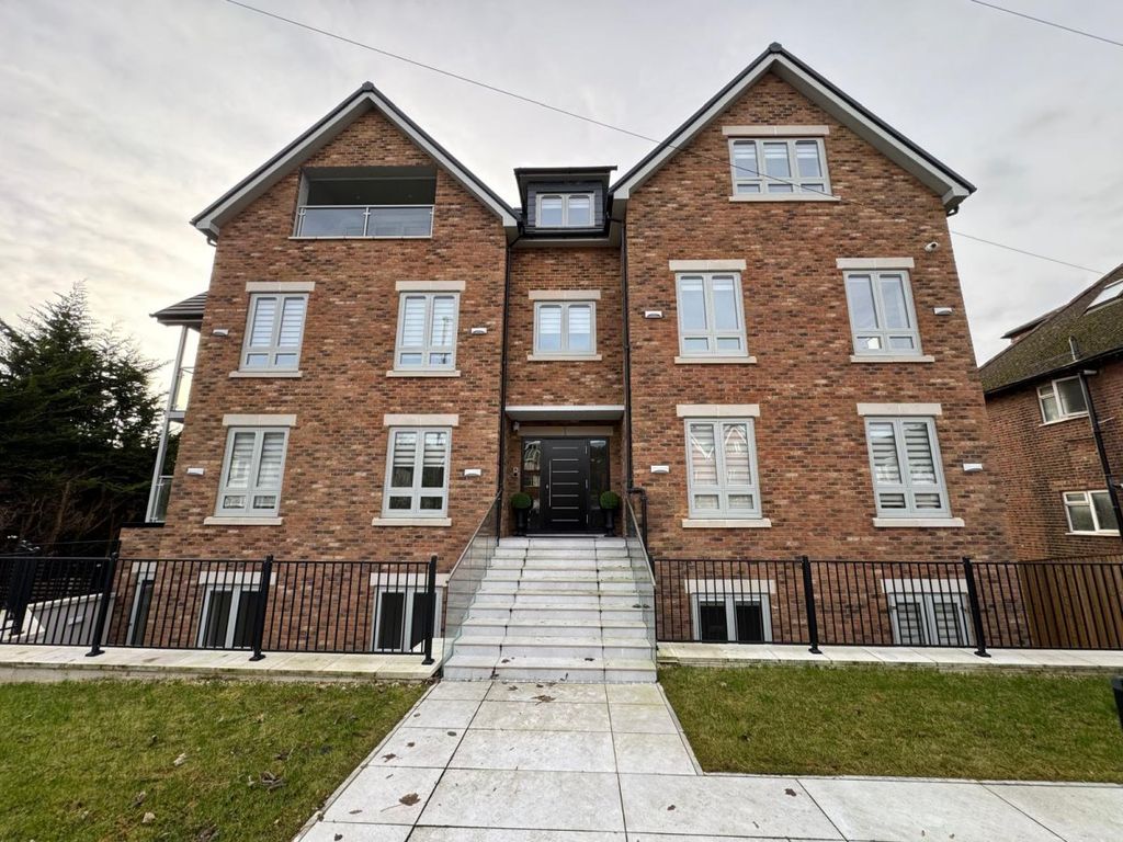 Property photo 2 of 3