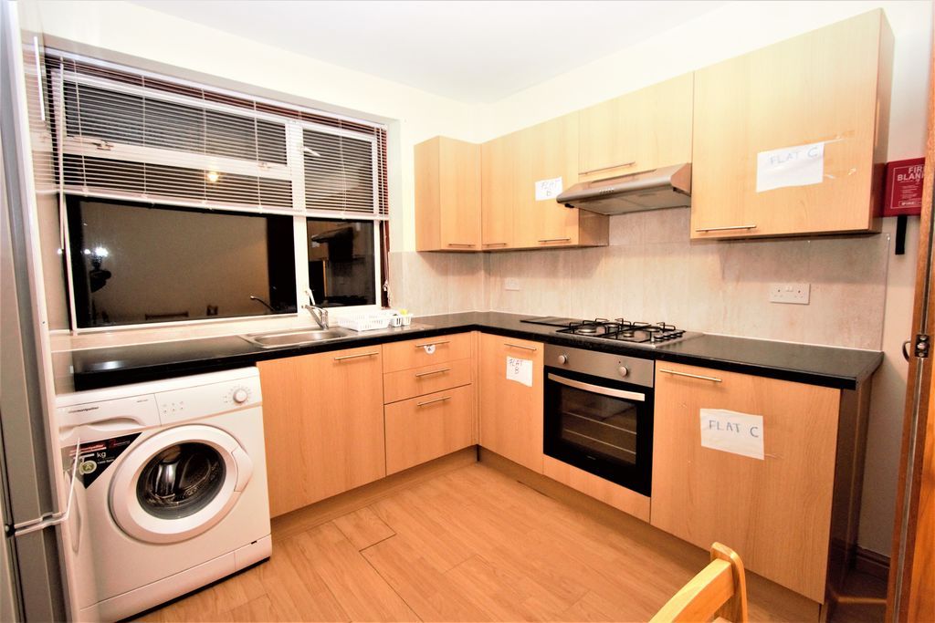 Property photo 2 of 6 Photo 9