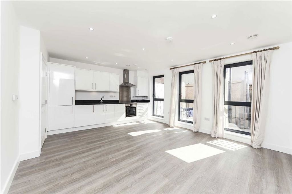 Property photo 1 of 4