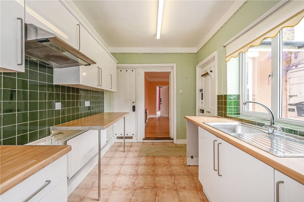 Property photo 3 of 13 Kitchen