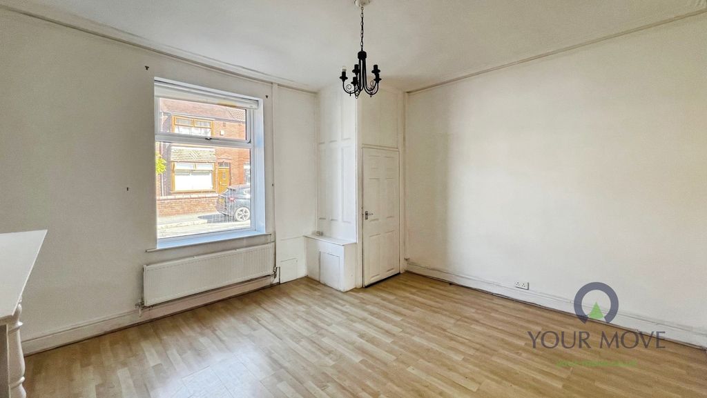Property photo 3 of 10 Pbox-Img.Jpg