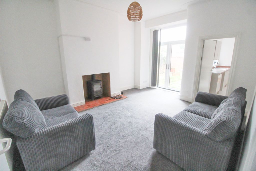 Property photo 3 of 12 Photograph 3