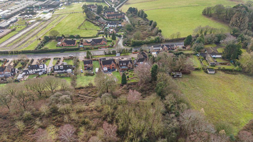 Property photo 3 of 39