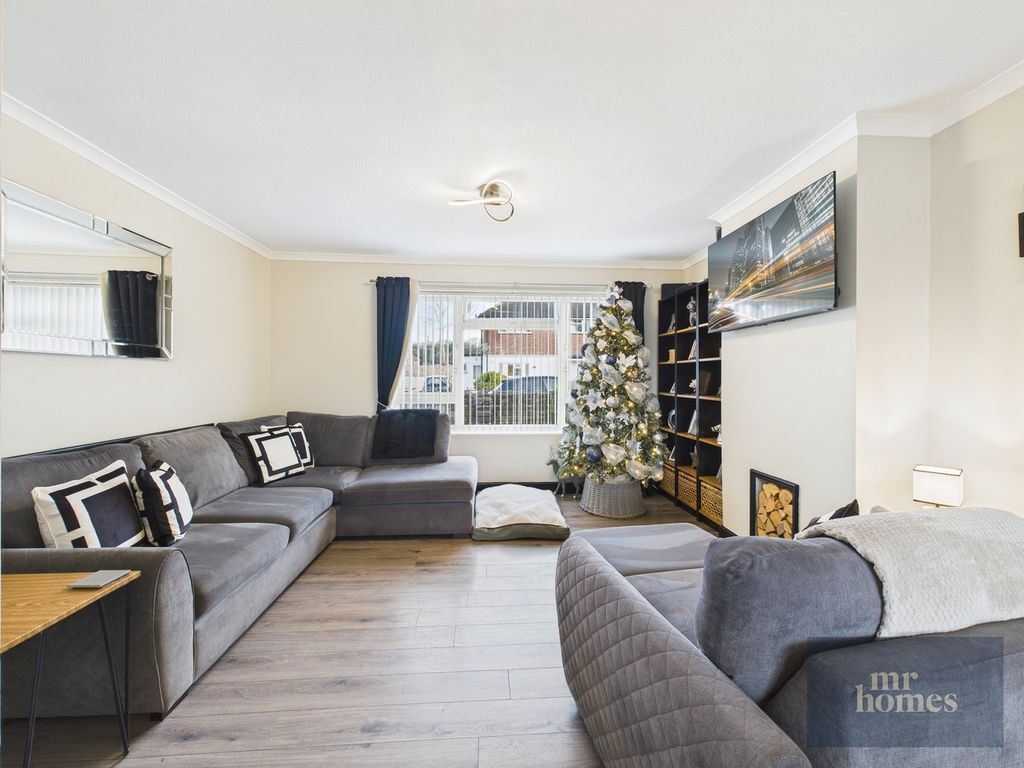 Property photo 3 of 40