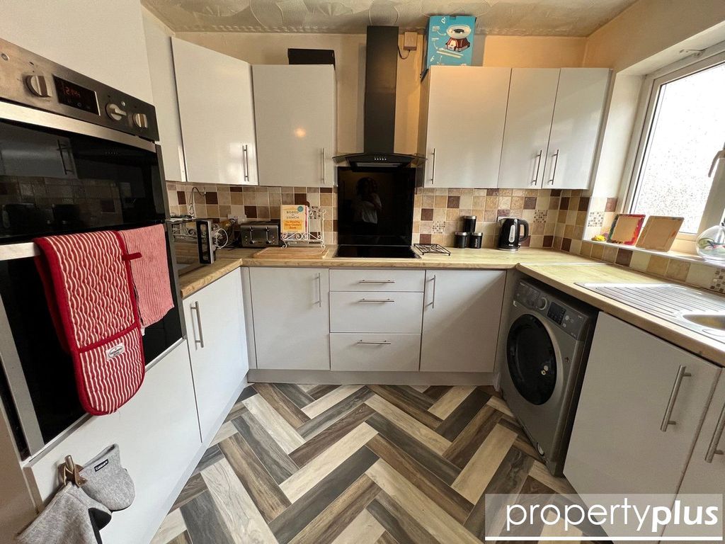 Property photo 3 of 9 Picture No. 09