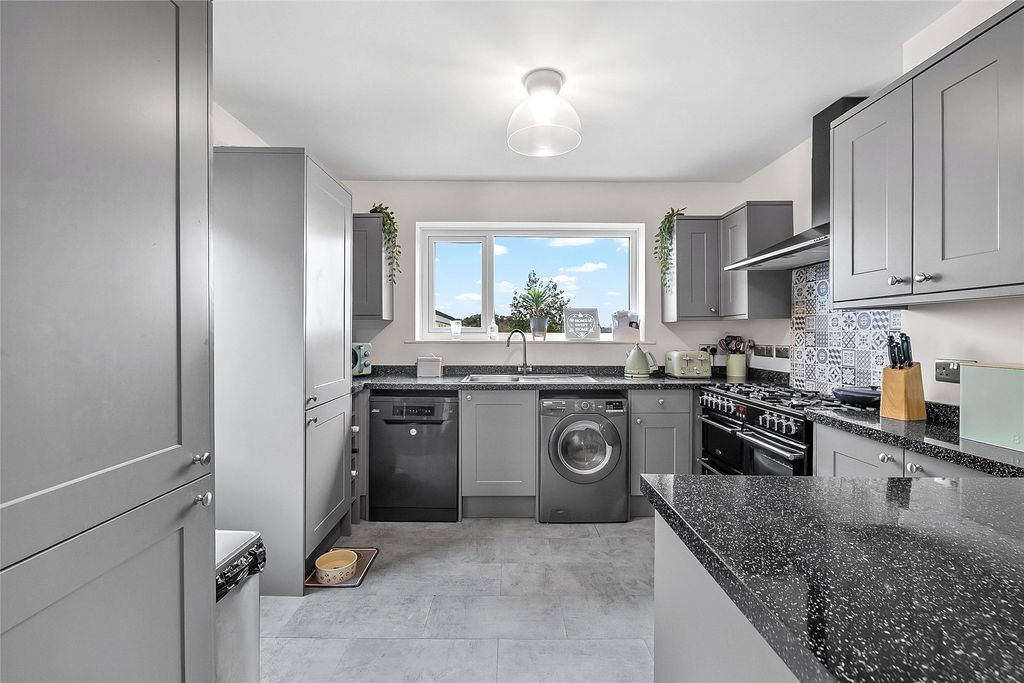 Property photo 3 of 21 Picture No. 20