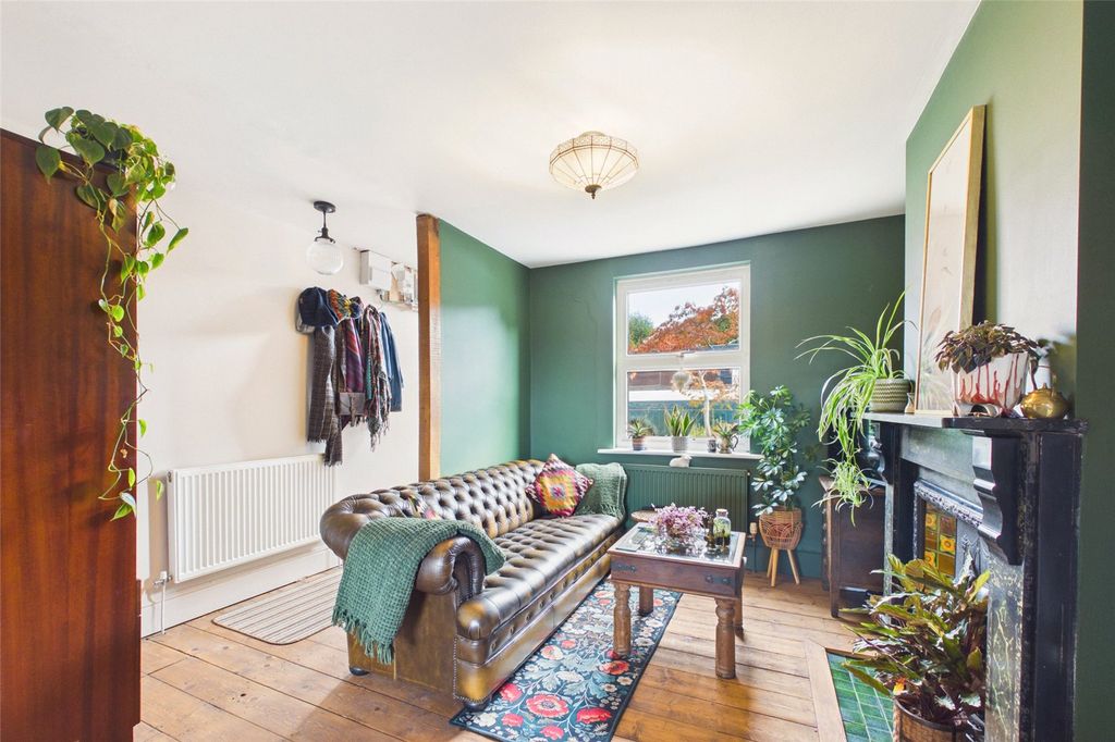 Property photo 2 of 15 Picture No. 05
