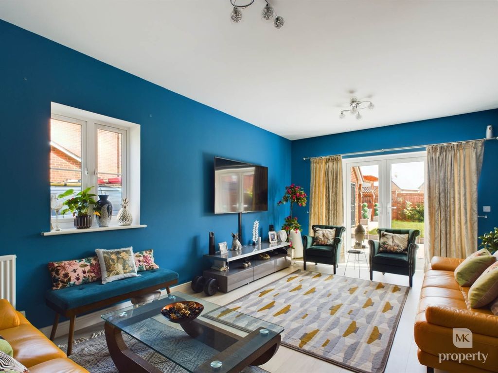 Property photo 2 of 21