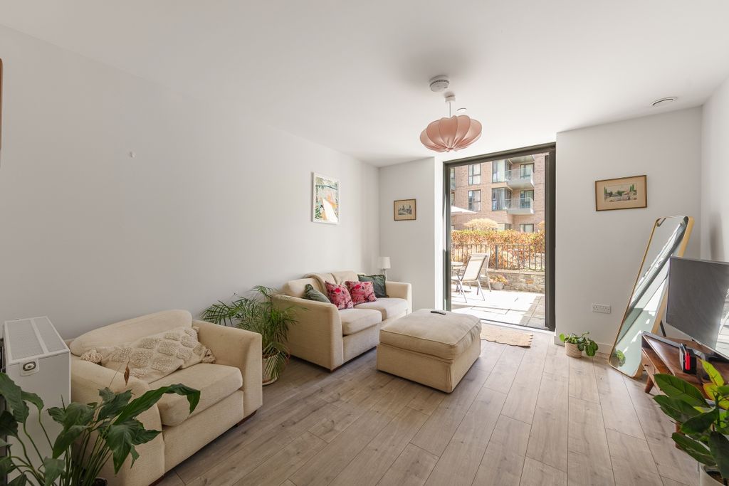 Property photo 2 of 14 094A8962