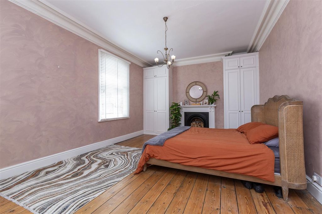 Additional image 21 of 4 bed town house for salePierremont Crescent, Darlington DL3