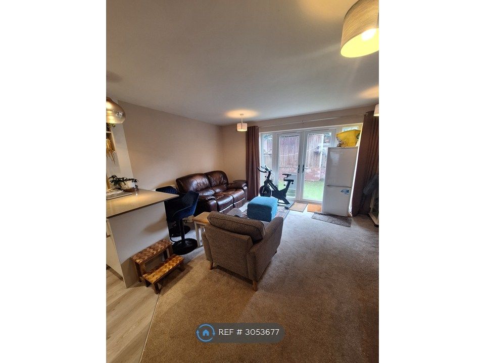 Property photo 2 of 21
