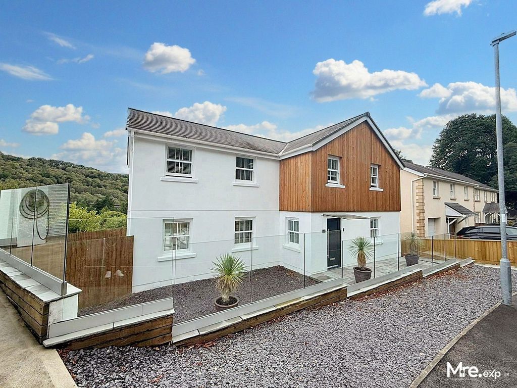 Property photo 1 of 36