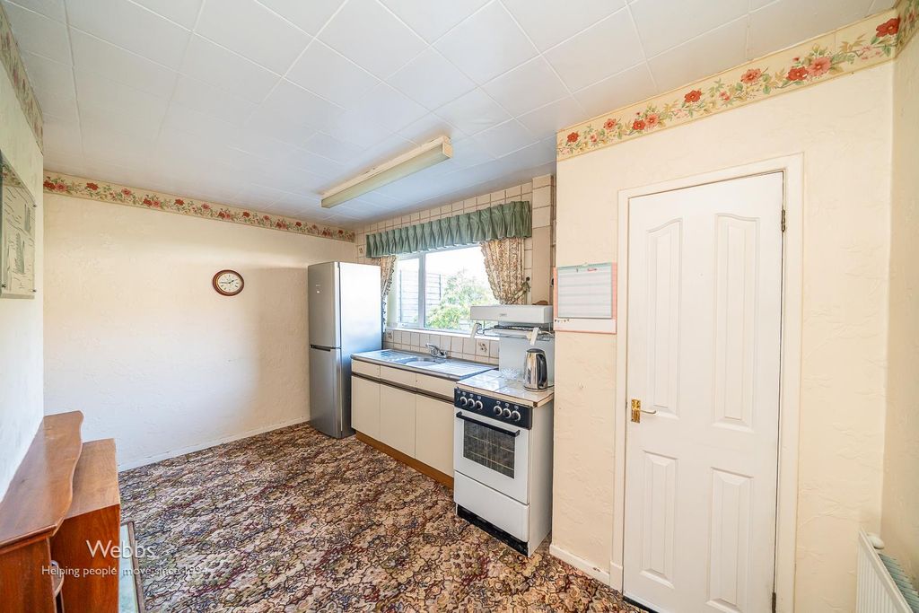 Property photo 3 of 21 Â© Webbs Estate Agents Â© (236 Of 340).Jpg