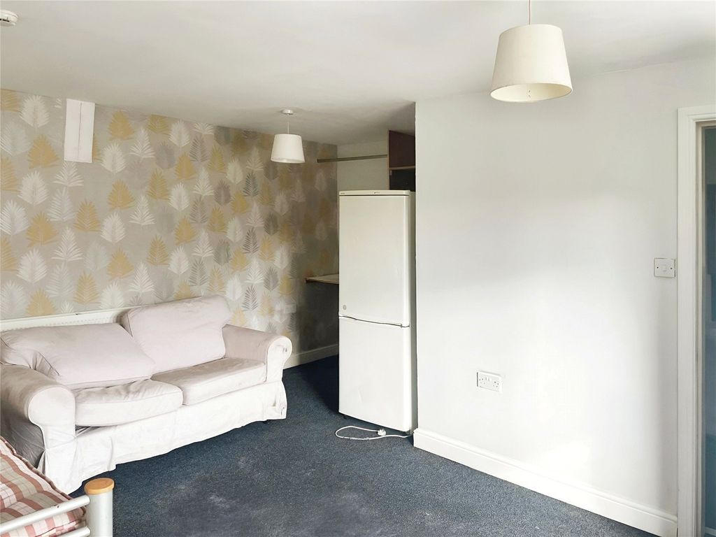Property photo 3 of 10 Picture No. 01