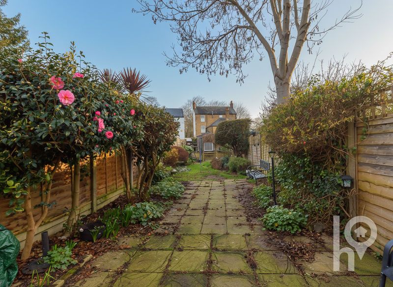 Property photo 3 of 9 Photo 1