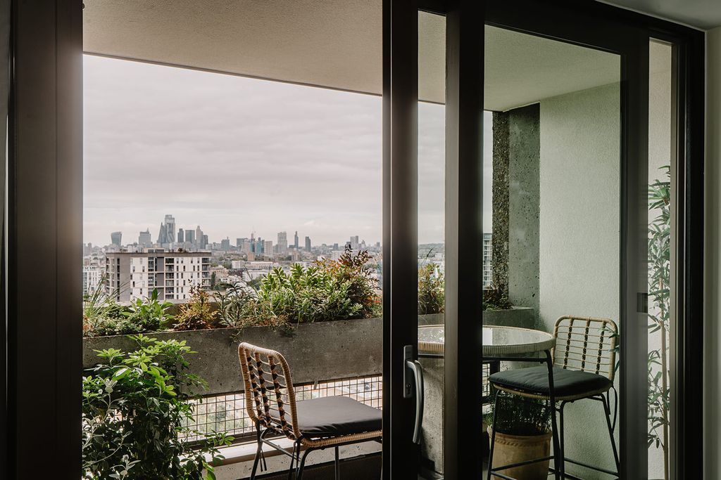 Property photo 3 of 23