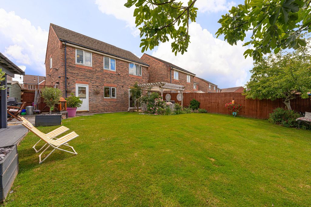 Property photo 1 of 49