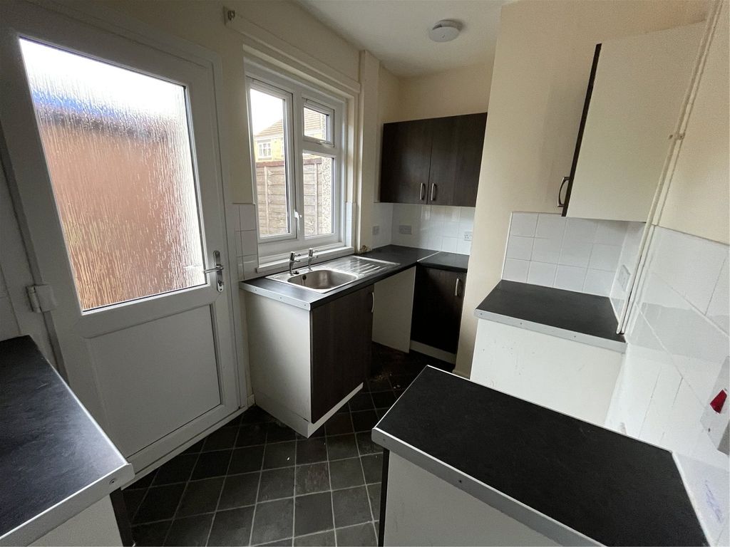 Property photo 3 of 6 Picture No. 45