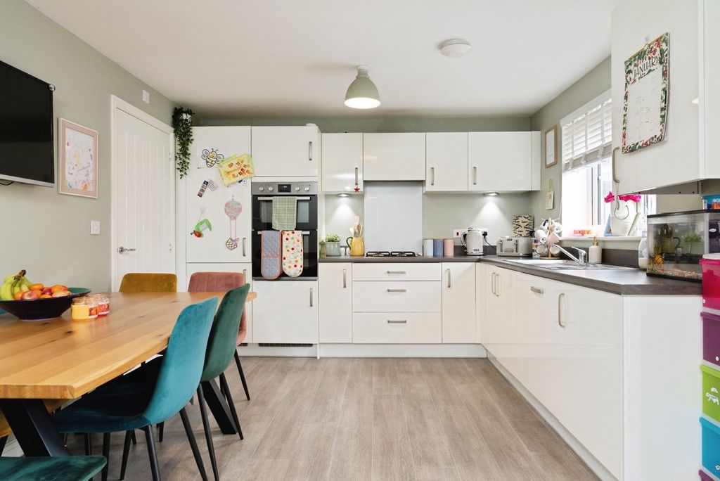 Property photo 2 of 20 Pbox-Img.Jpg