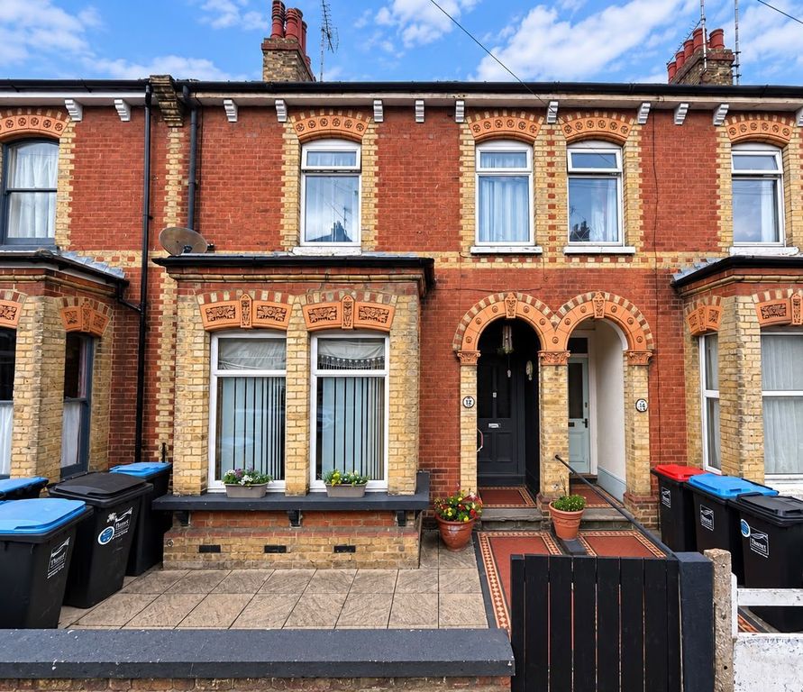 Property photo 1 of 15