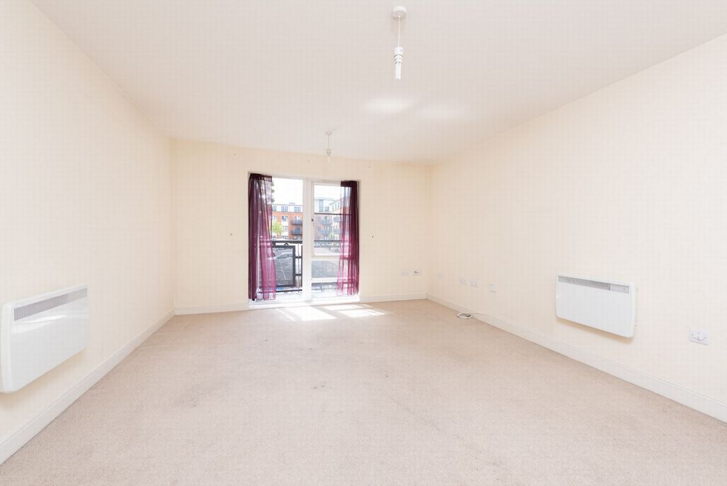 Property photo 2 of 8 Lounge/Diner