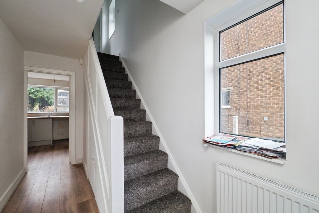 Property photo 2 of 15 Pbox-Img.Jpg