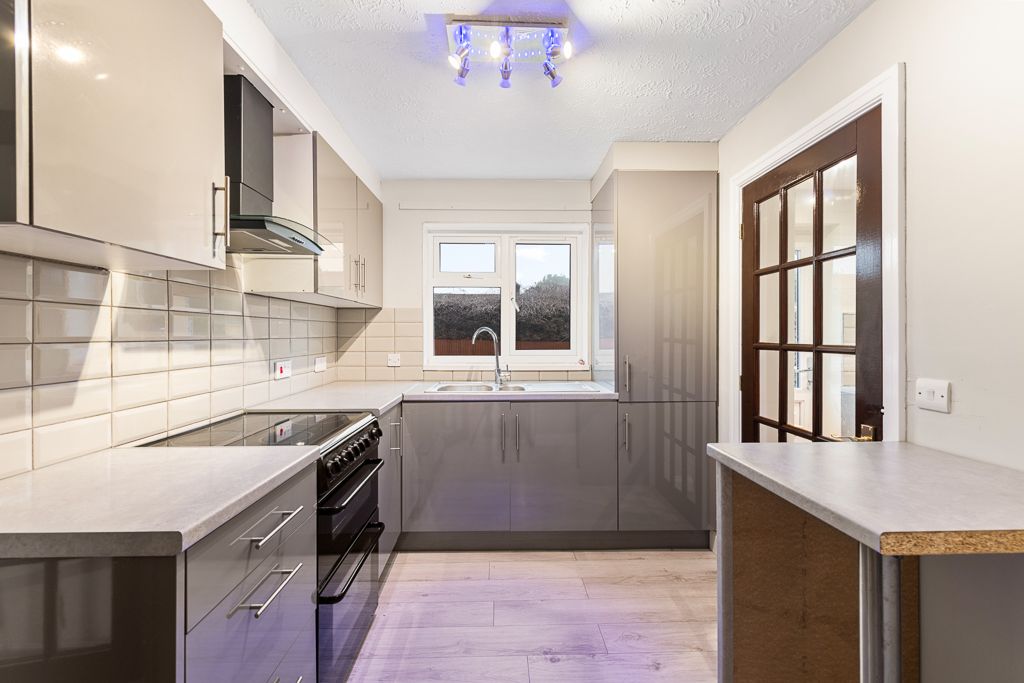 Property photo 3 of 21