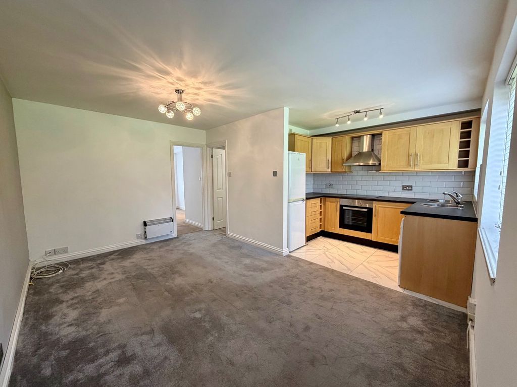 Property photo 2 of 8 Picture No. 02