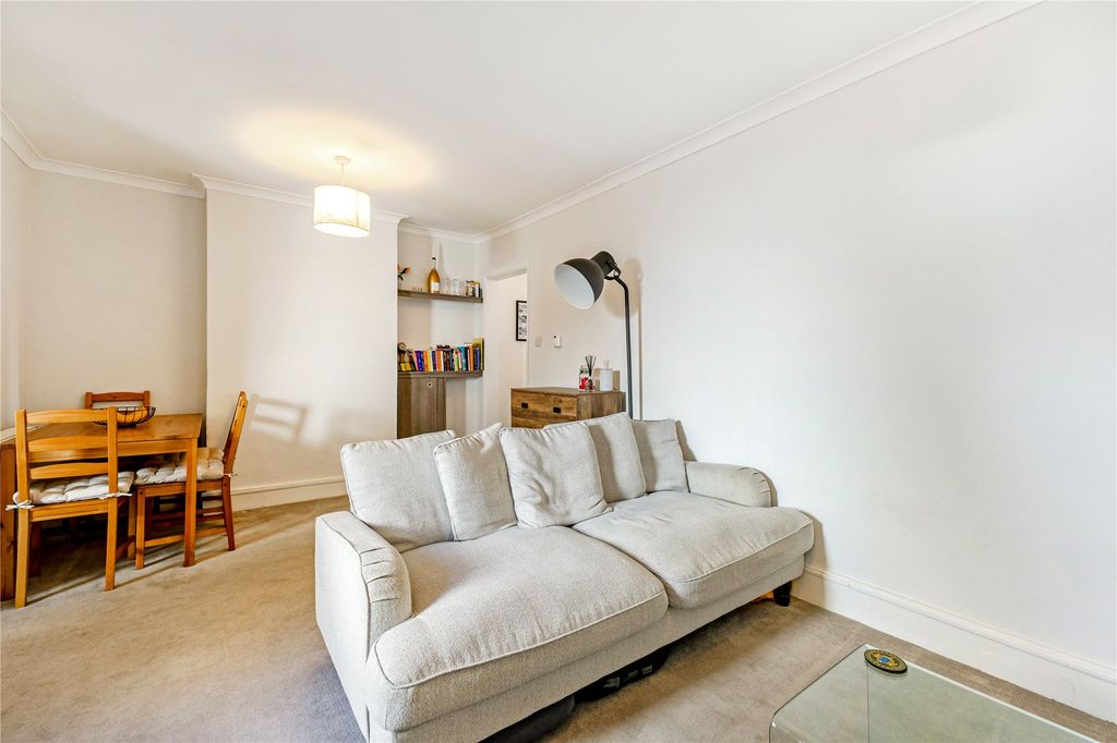 Property photo 3 of 15 Picture No. 04
