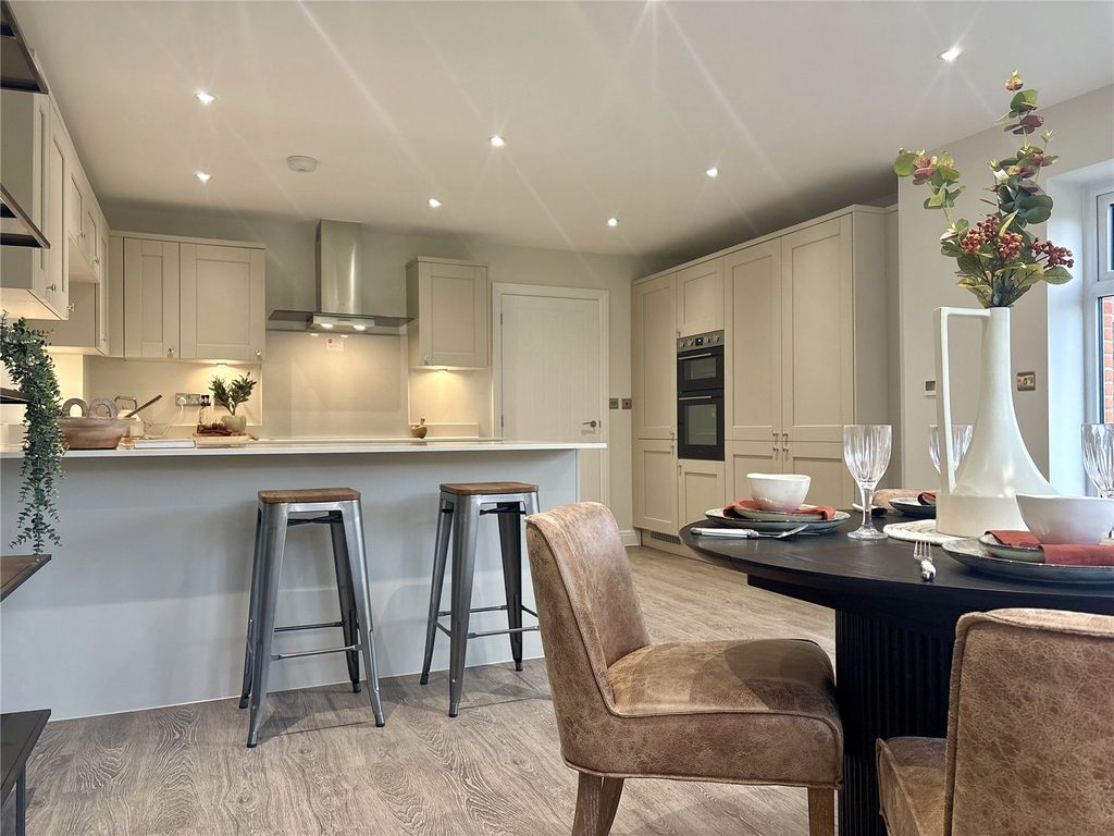 Property photo 2 of 12 Picture No. 08