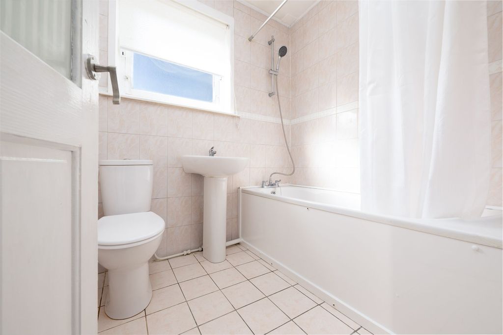 Additional image 9 of 2 bed terraced house for saleMaple Road, Greenock PA16