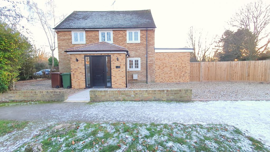 Property photo 1 of 26 3 Bed Semi-Detached House For Sale Blanche Lane, South Mimms En6