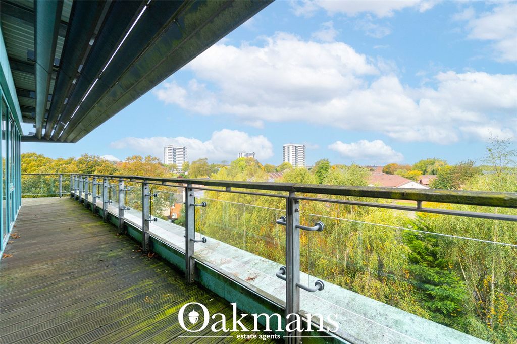 Property photo 3 of 21 Picture No. 20