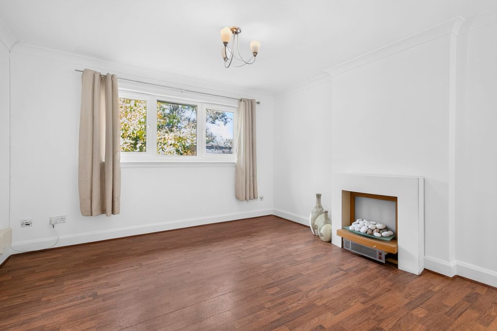 Property photo 2 of 19 2