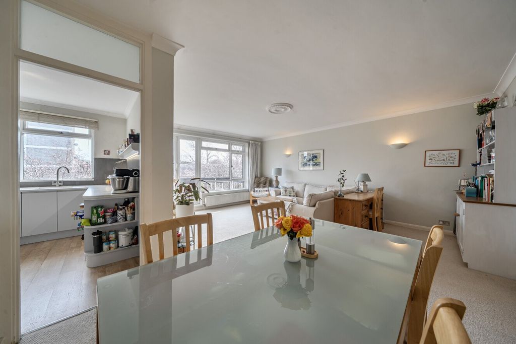 Property photo 3 of 8 Picture No. 26