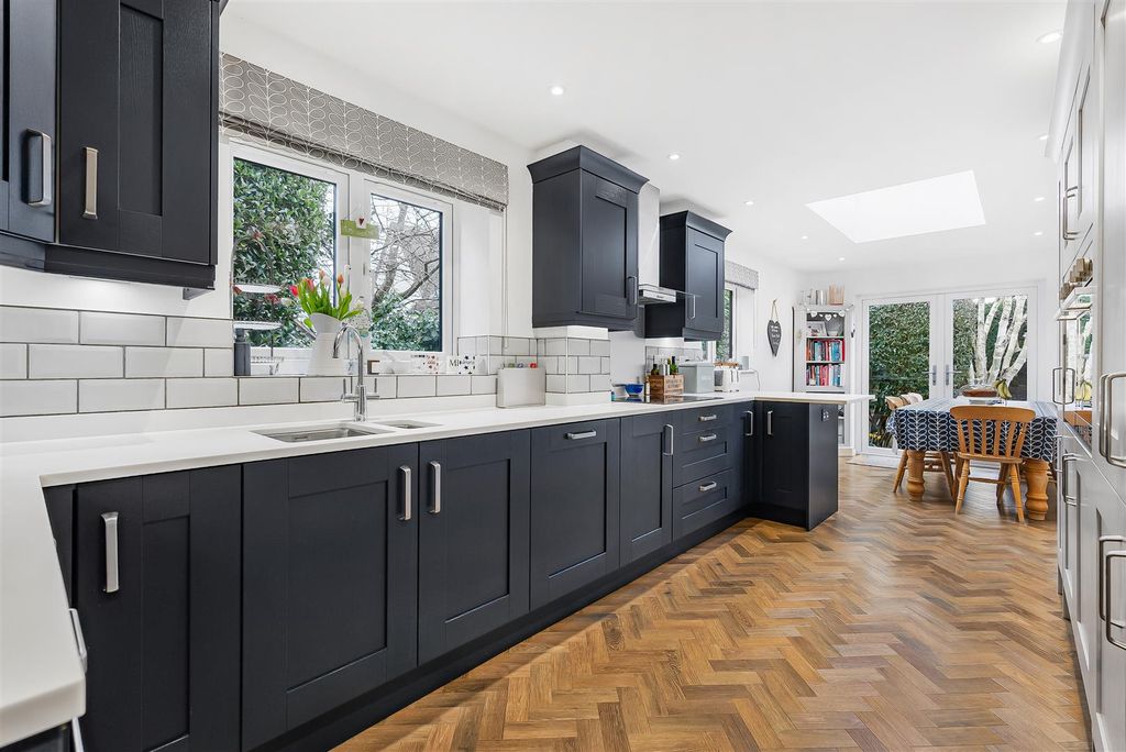 Property photo 2 of 28 19_75213.Jpg